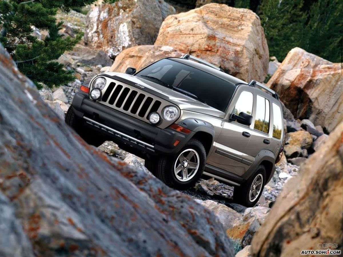 穿越自由之路，Jeep自由人购买指南与车型解析