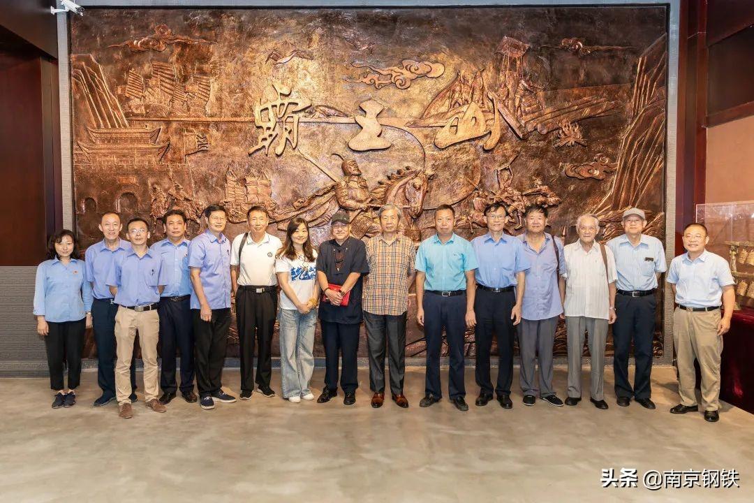 CCTV-1综合直播，一扇窗，看见时代脉搏与家国记忆