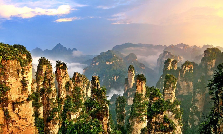 张家界疫情蔓延，挑战中的坚守与反思