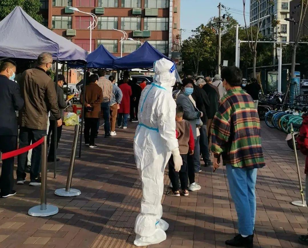 一纸文件背后的城市温度与治理精度—解读合肥疫情防控指挥部的战时方略