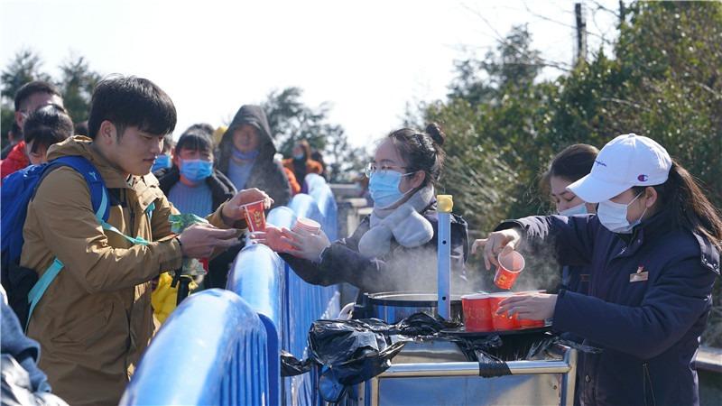 出行指南，今天高速公路免费吗？湖南韶山天气如何？