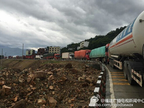 实时更新！全国高速最新封路消息汇总，出行必看