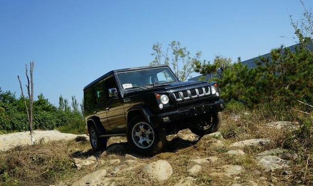 北汽212多少钱一辆？经典越野车的价格与情怀解析