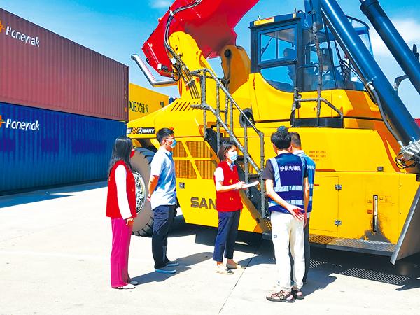 浙江1500名学生感染警示，校园防疫与公共卫生的再思考