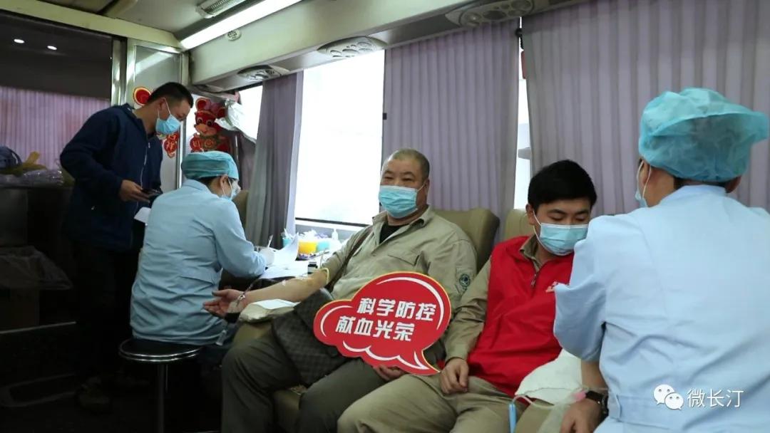 新冠打点滴会好吗？理性看待输液在新冠治疗中的作用