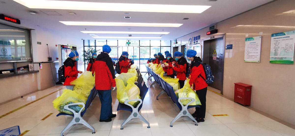 与时间赛跑，上海市4小时出核酸检测结果背后的效率与温度