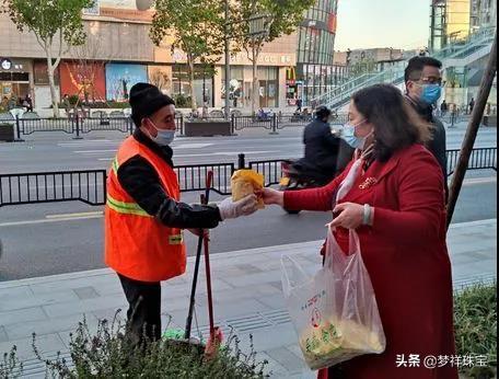 郑州发布非必要不离郑通告，以非常之举筑牢疫情防线