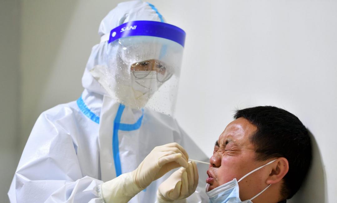 科学精准防控，各地不得随意增加核酸检测频次