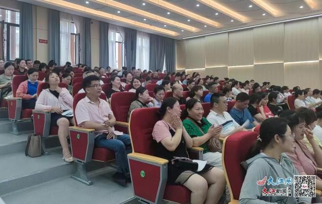 南昌封闭式高中有哪些?为孩子选择理想的求学环境 南昌封闭式高中有哪些?为孩子选择理想的求学环境