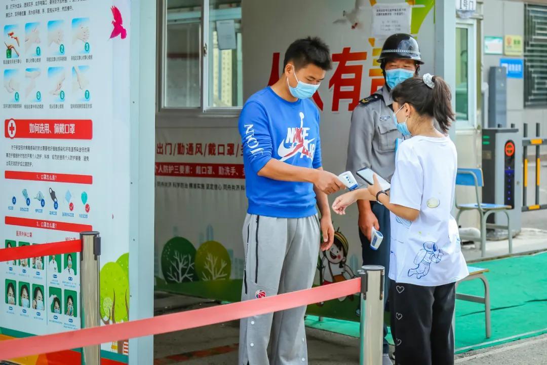 全球疫情2021，挑战、进展与展望