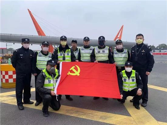 上海防疫措施再收紧，精准防控下的城市守护战