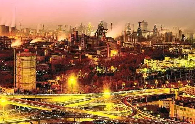 钢铁脊梁，辽宁鞍钢的辉煌历程与时代使命