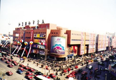 沈阳五爱批发市场衣服便宜吗？实地探访揭秘性价比真相！