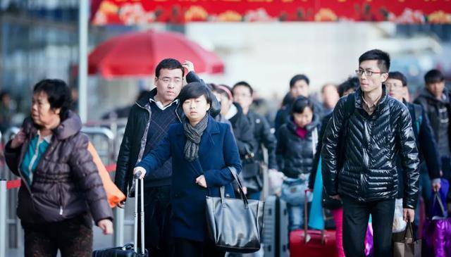 归途与坚守,上海外地人员的返乡抉择 归途与坚守,上海外地人员的返乡抉择