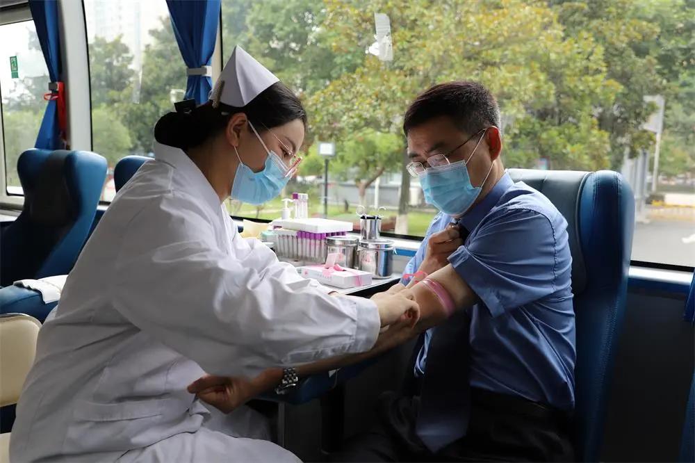 新冠疫苗有效期多久？科学解答与防护建议