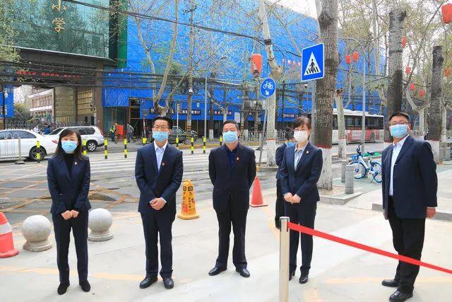 西安市新增三个中风险地区，疫情防控措施再升级