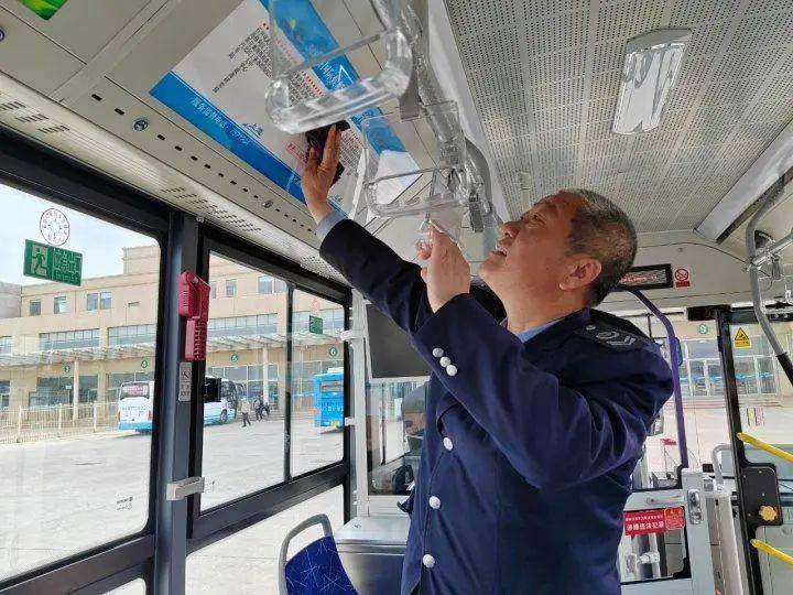 上海核酸阳性夫妇，一场意外风波中的城市温度