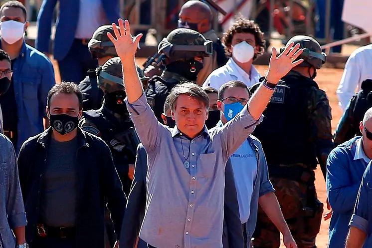 巴西政府应对疫情的政策，挑战、调整与反思