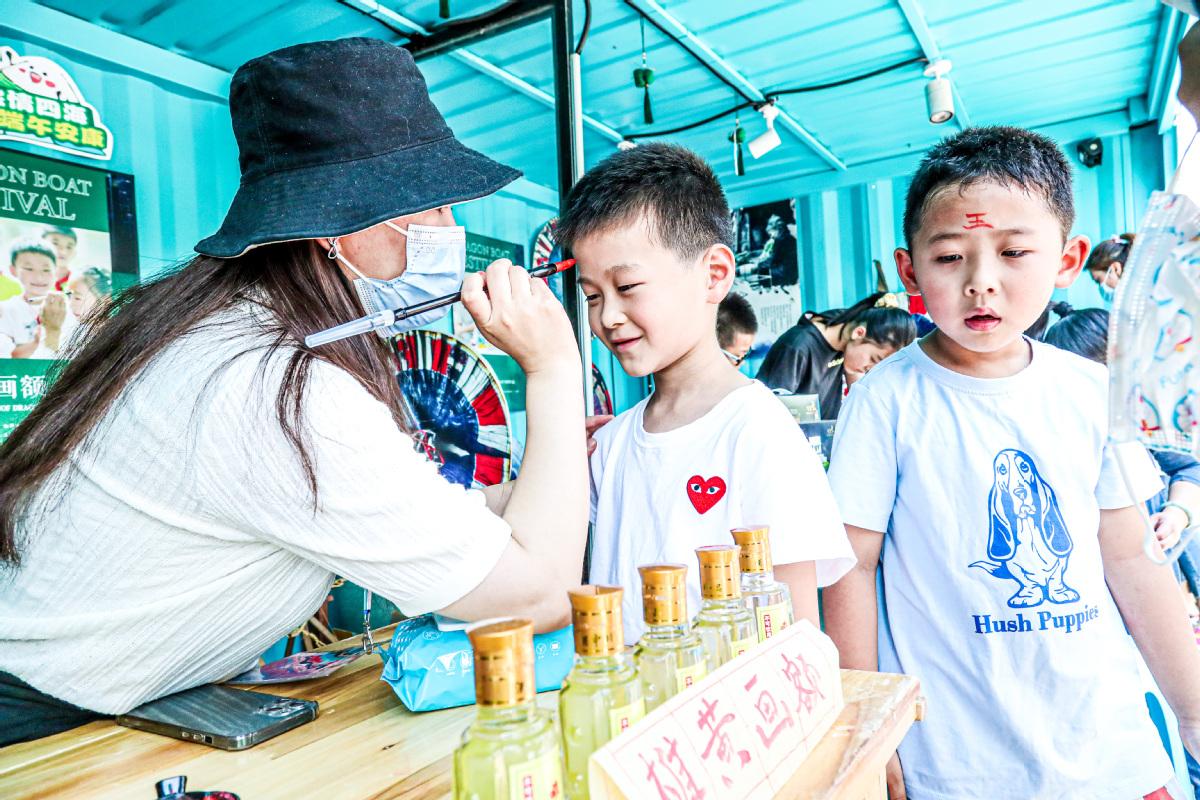 2021年法定节假日安排正式发布，假期拼图助力民生与经济