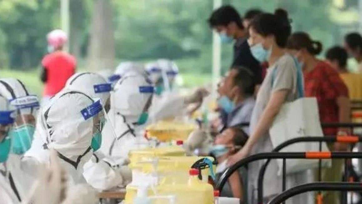 31省昨日新增本土确诊28例、无症状感染者69例，疫情防控形势持续向好