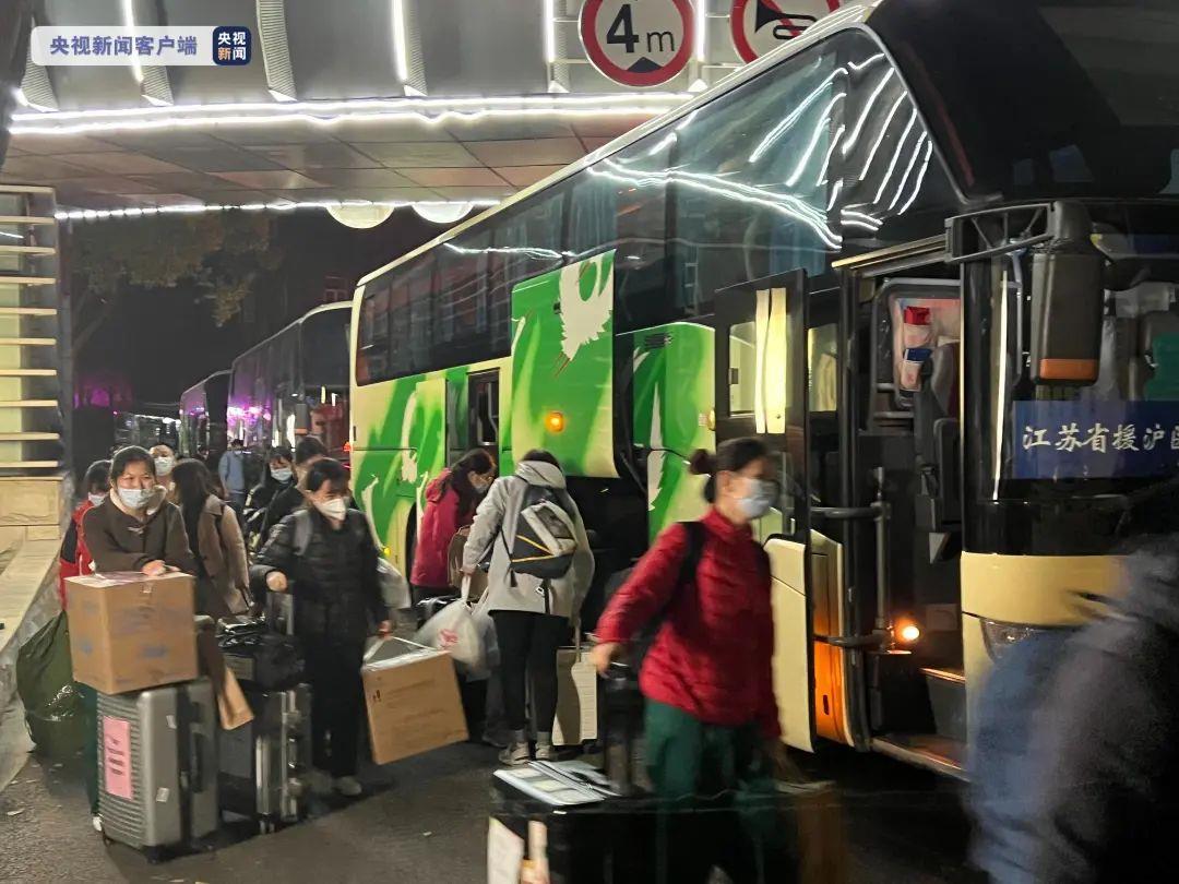 上海客运停运，何时恢复成焦点，市民出行如何应对？