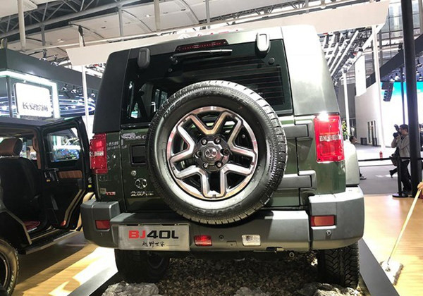 北京汽车BJ40柴油版，硬派越野的芯选择