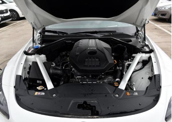 捷豹百万身价，奢华与性能的完美交响