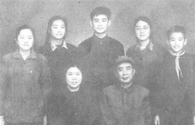 昆明新增4例本土确诊病例，疫情防控再响警钟