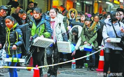 湖北以外地区新增病例连降10天，疫情防控迎来积极信号