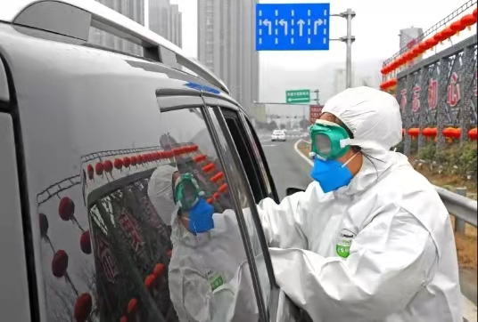 大连疫情出现超级传播者，防控警报再次拉响