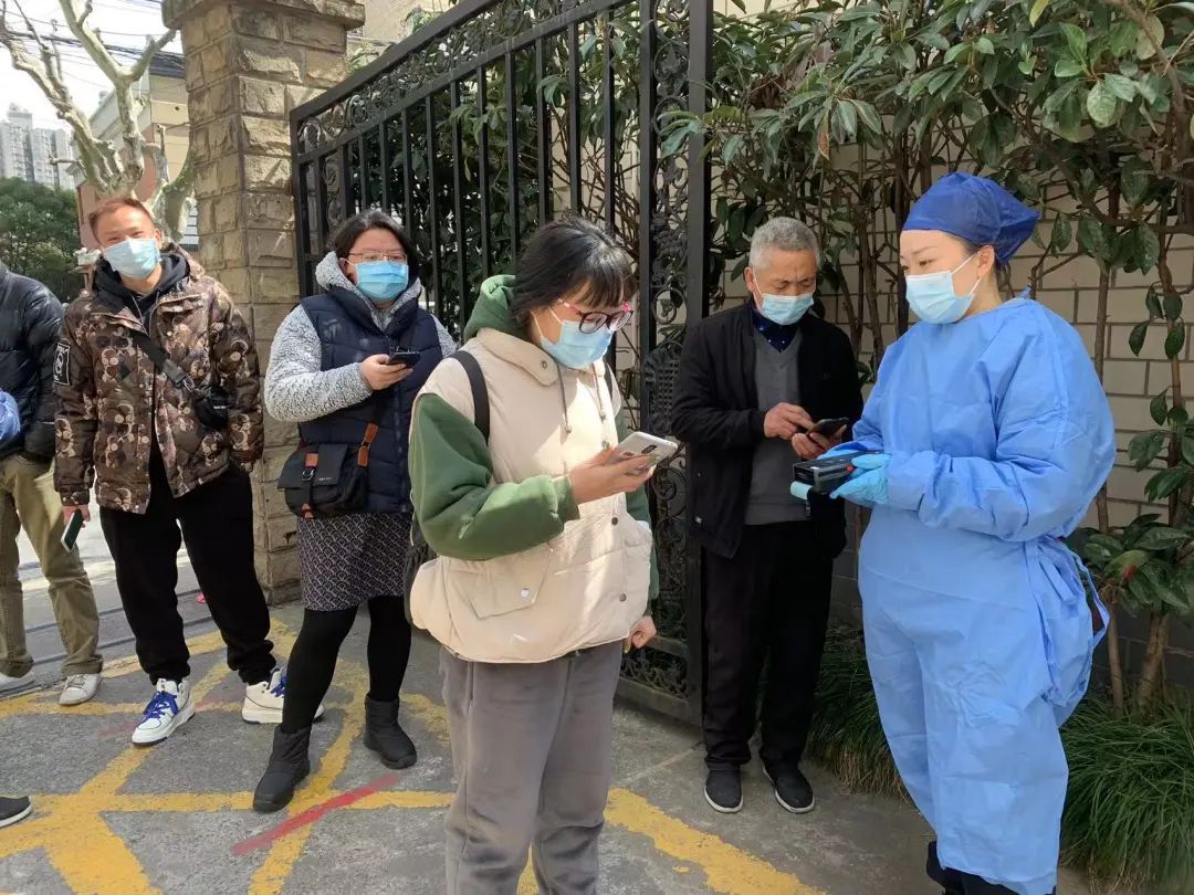 上海徐汇，高效新冠检测筑牢城市健康防线