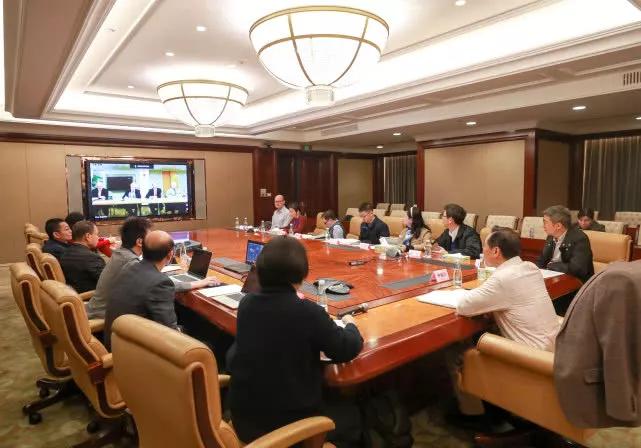 中美疫情对比分析，不同路径下的抗疫答卷