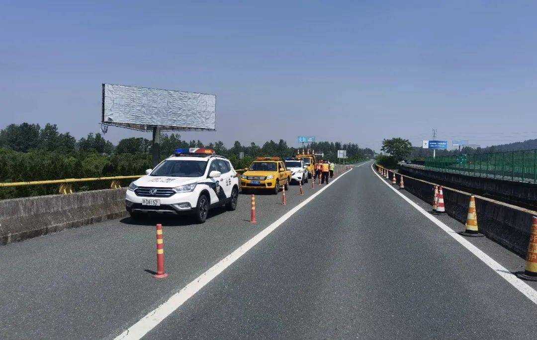 今日高速路况，这些路段临时封闭，出行请注意！