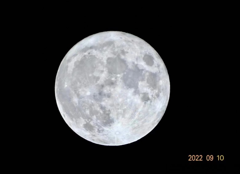 2022年中秋佳节，一轮圆月寄相思，9月10日共团圆