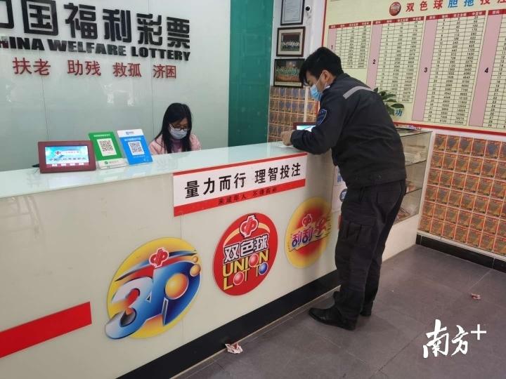 佛山疫情防控，这些区域实施临时管控，市民生活有序保障