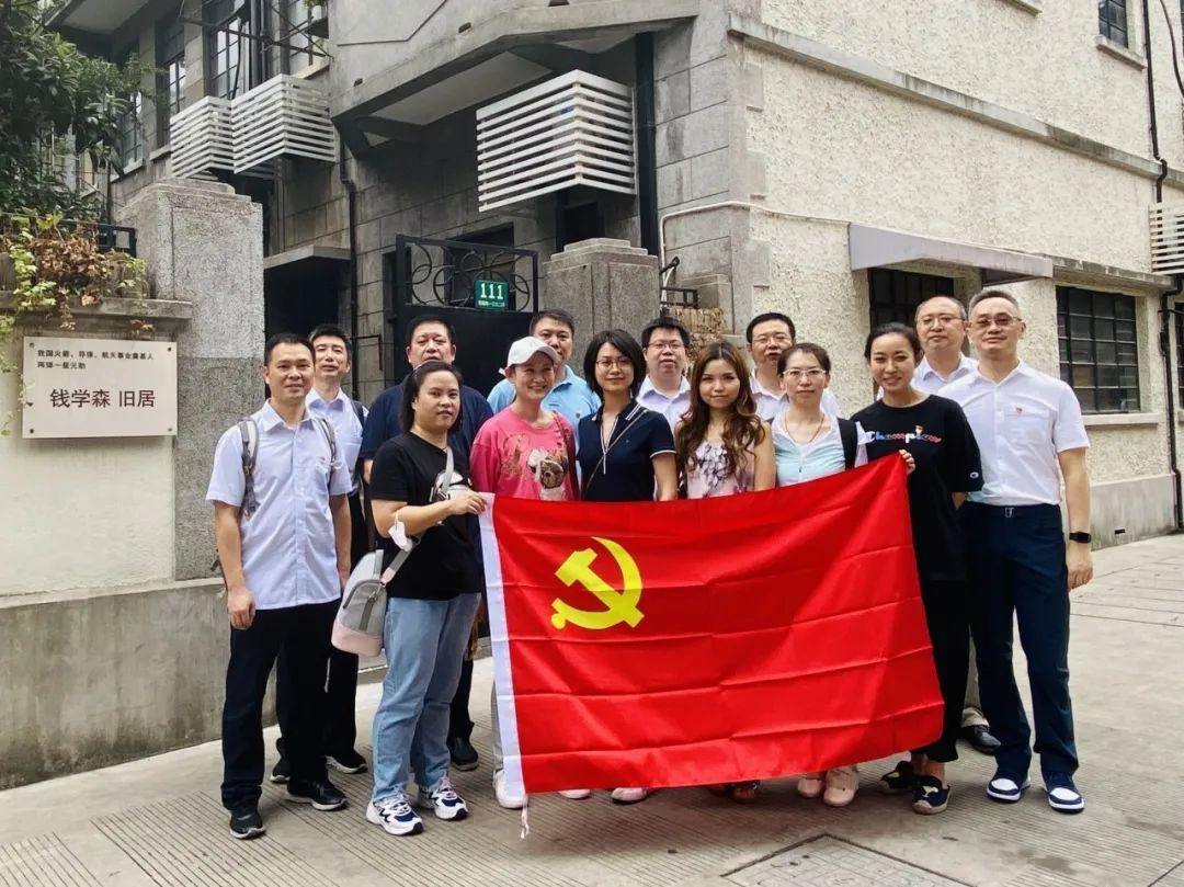 愚园路218号，一扇窗，窥见上海的百年呼吸