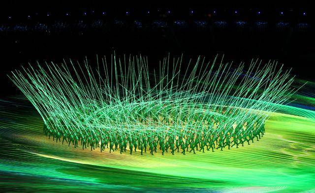 张艺谋的盛会美学，当运动会开幕式成为一场文化史诗