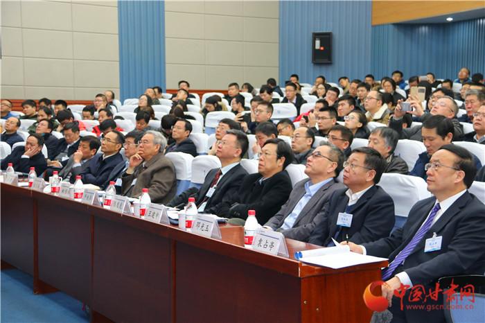 管理科学与工程类，连接技术与管理的交叉学科