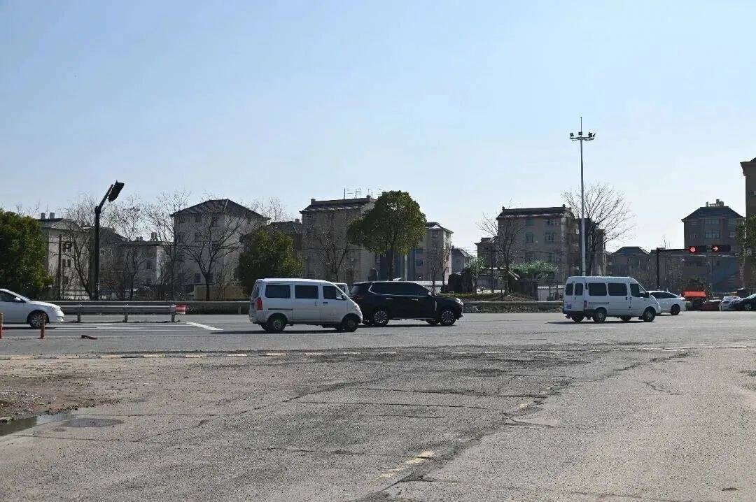 海宁许村确诊，一座小镇的暂停与前行