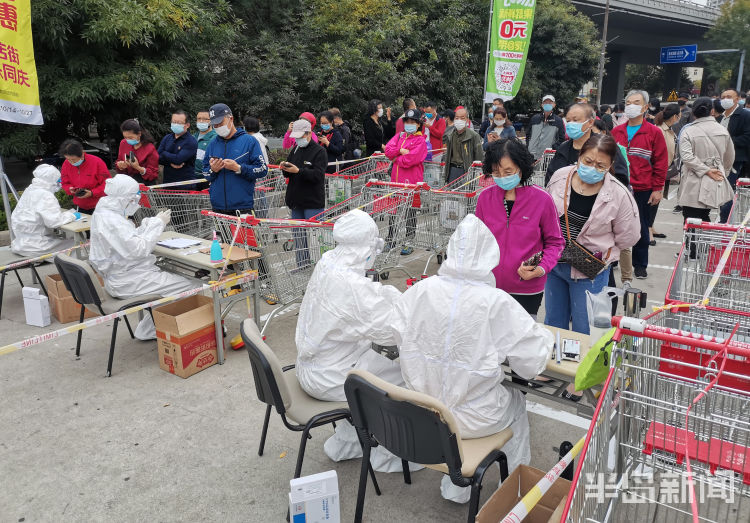 青岛核酸检测排队事件，公共危机下的秩序反思与人性温度